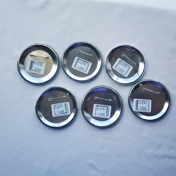 SET (6) Irish Shamrock St. Patrick's Large Buttons - Picture 2 of 10